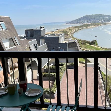 Appartement 2 Pieces Cabourg Avec Balcon, Ascenseur Et Vue Mer - Fr-1-487-335 Екстериор снимка
